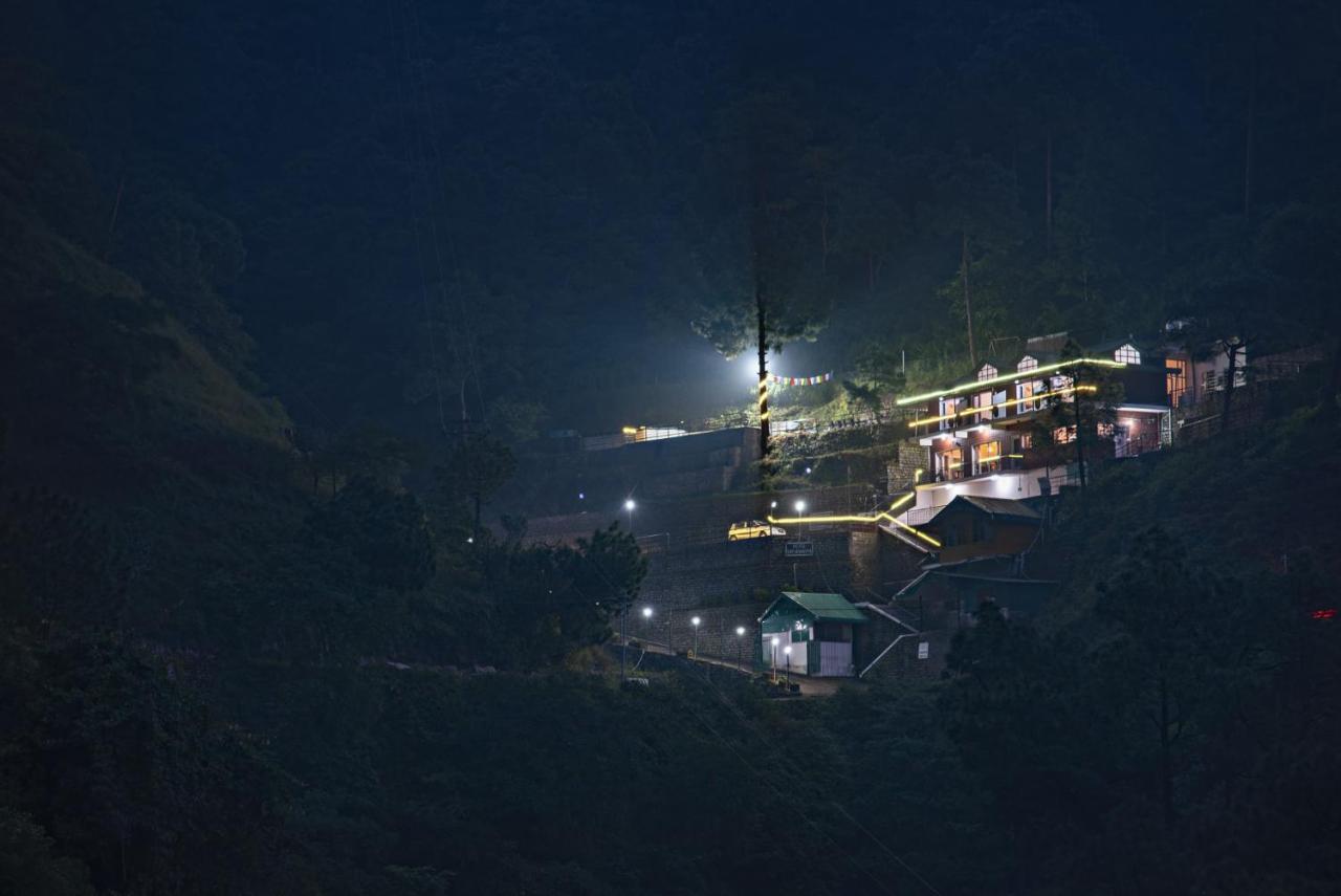 Safarmaina Resort Kasauli Eksteriør bilde
