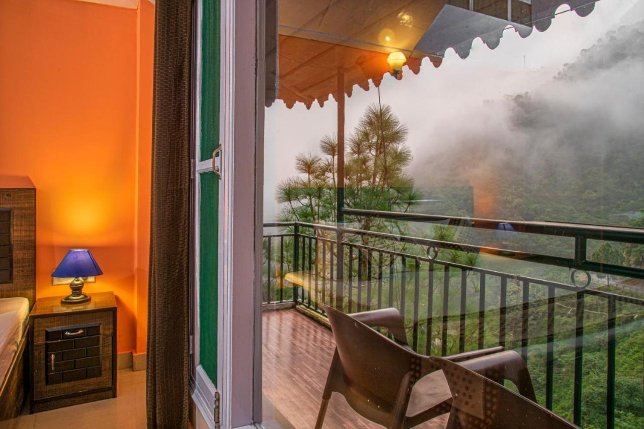 Safarmaina Resort Kasauli Eksteriør bilde