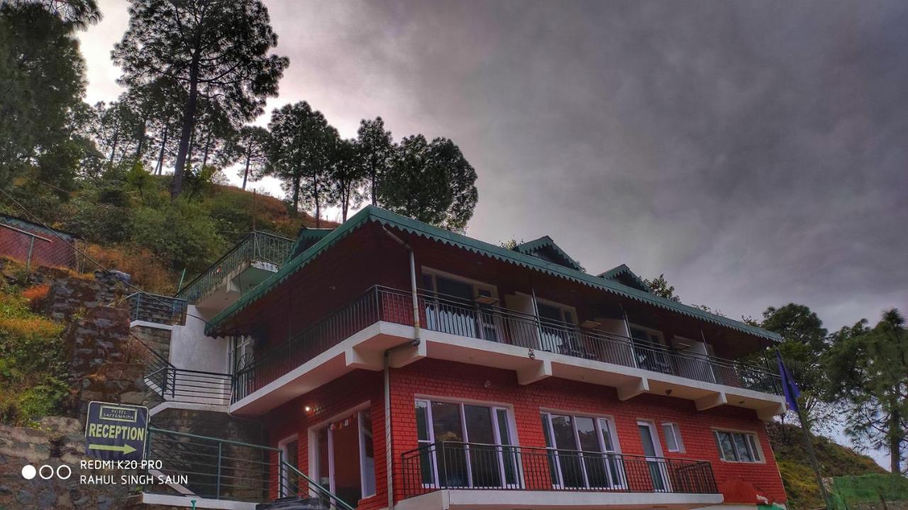 Safarmaina Resort Kasauli Eksteriør bilde